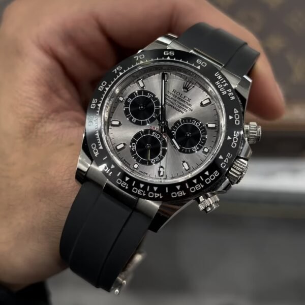 ROLEX DAYTONA SILVER BLACK DAIL