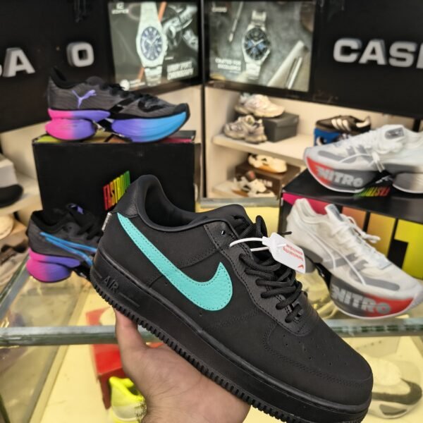 Nike Tiffini Black
