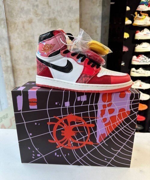 JORDAN RETRO 1 SPIDERMAN semi ua for her