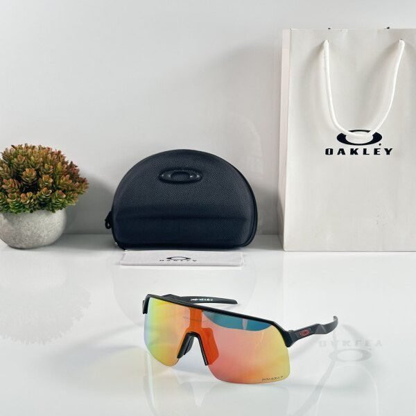 Oakley_9463_Black_Fire