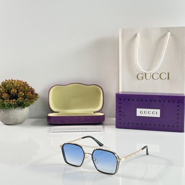 Gucci_101_Gold_Blue