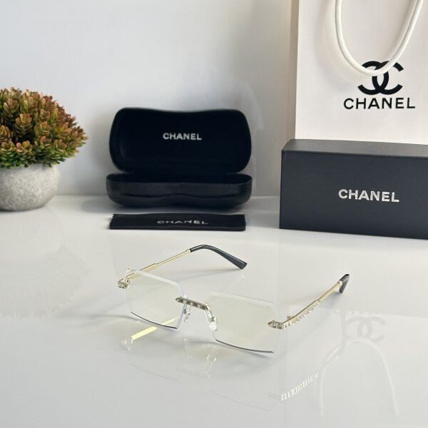 Chanel_7210_Gold_Frame