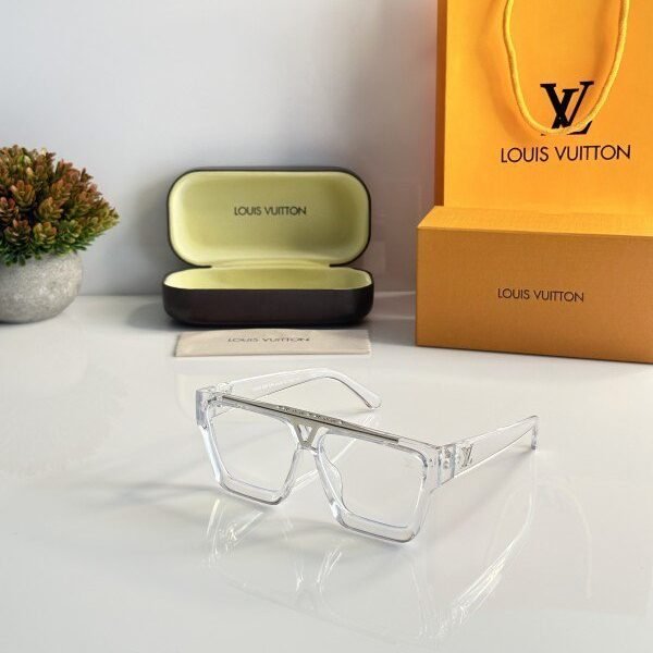 Louis_Vuitton_1502_Water_Day