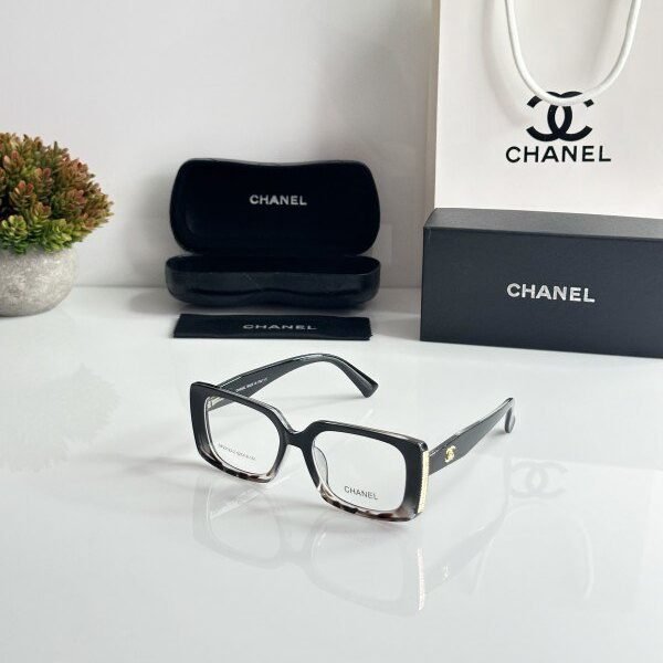 Chanel_WMNS_3123_Tiger_Black_Frame