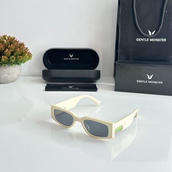 Gentle Monster 21090 Cream Black