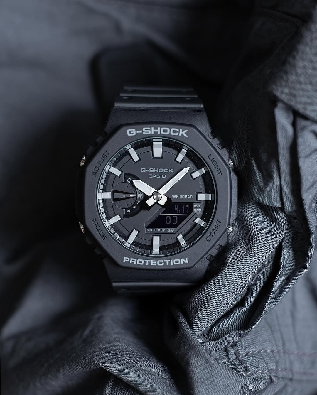 CASIO G SHOCK GM2100 FULL BLACK SPIKE WHITE