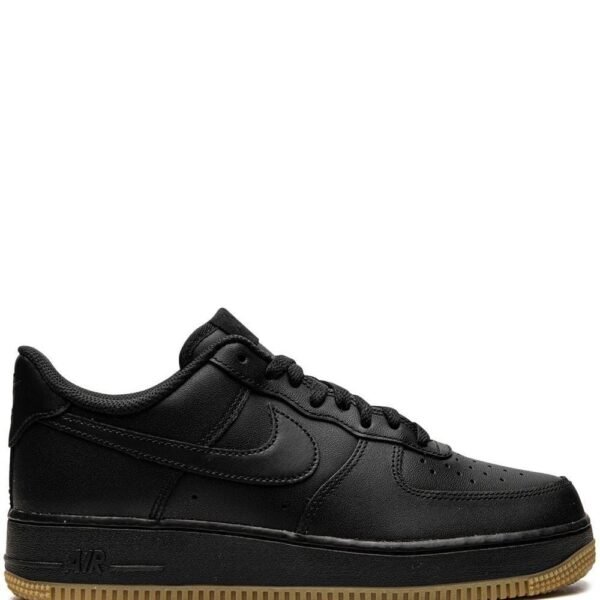 NIKE AIR FORCE 1 LUXE BLACK GUM