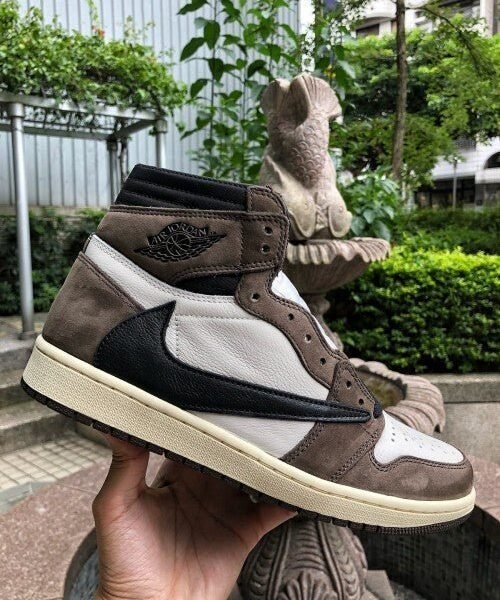 Branded Air Retro 1 Travis Scott Sneakers