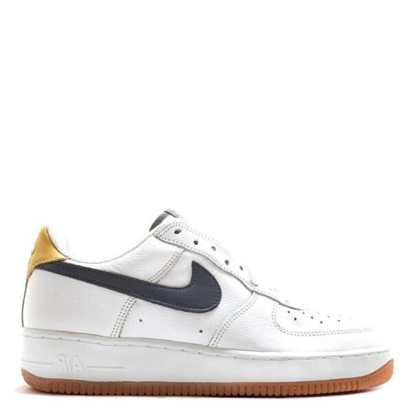 NIKE AIR FORCE 1 07 BLACK GOLD ACCENTS