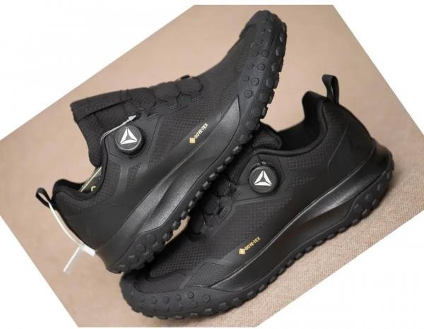 Reebok_Gore_Tex_Waterproof_Shoe