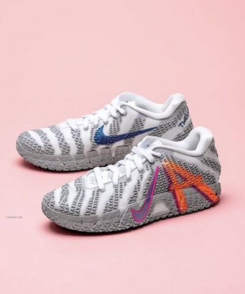 Nik e JA 3 Light Show