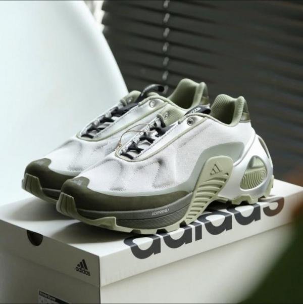 Adiddas Wonder Runner Green