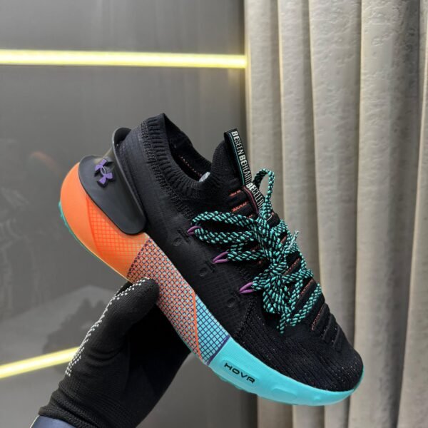 Under Armour Phantom 3 black